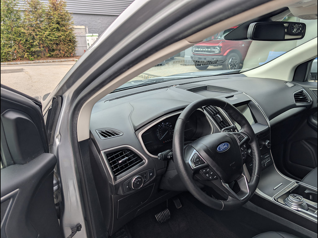 Certified 2020 Ford Edge SEL FWD image 31