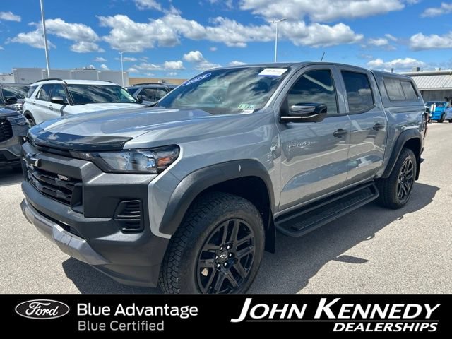 Used 2024 Chevrolet Colorado Trail Boss w/ Technology Package AWD/4WD image 1