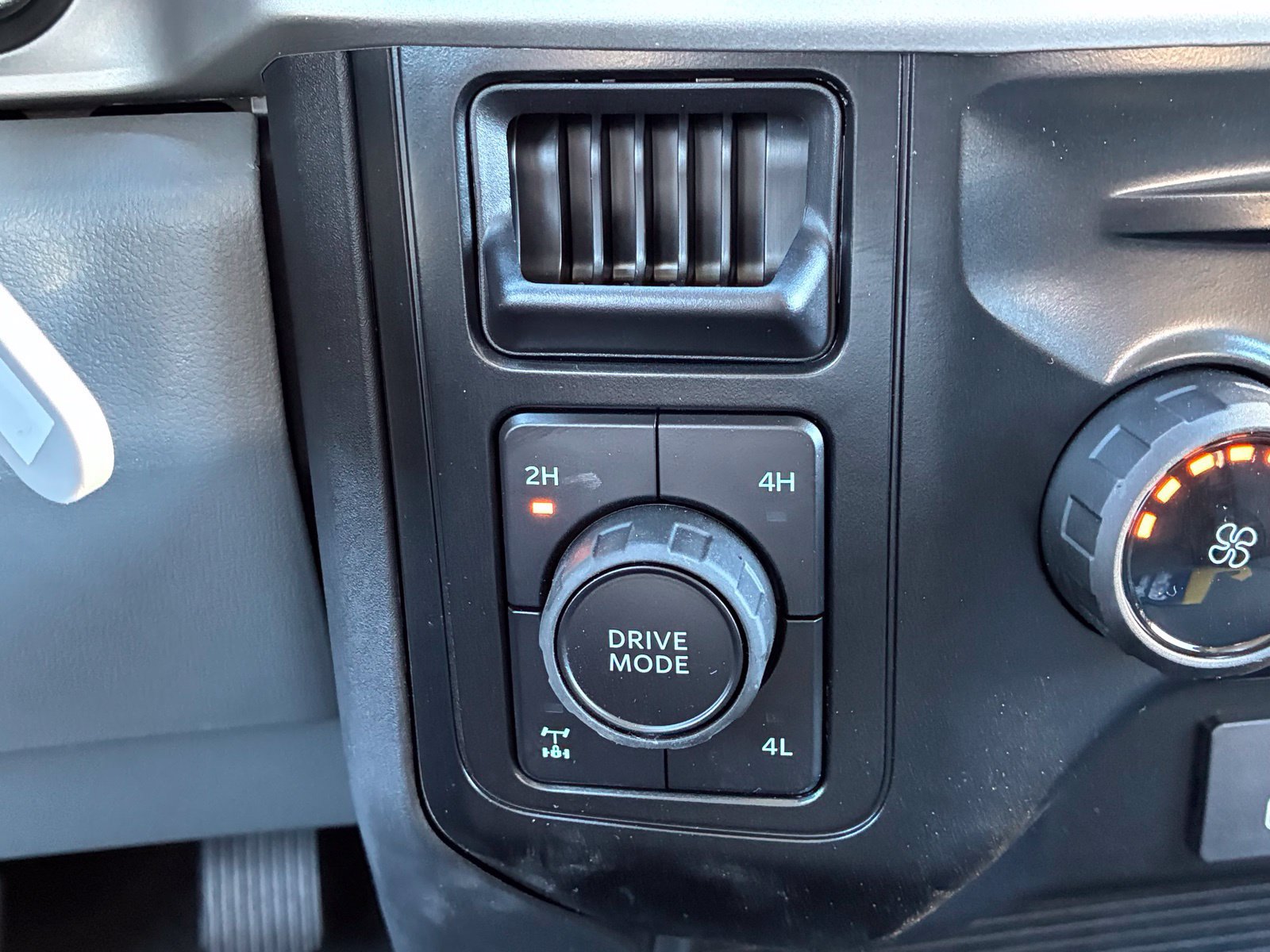 Certified 2026 Ford F350 XL w/ STX Appearance Package AWD/4WD image 19