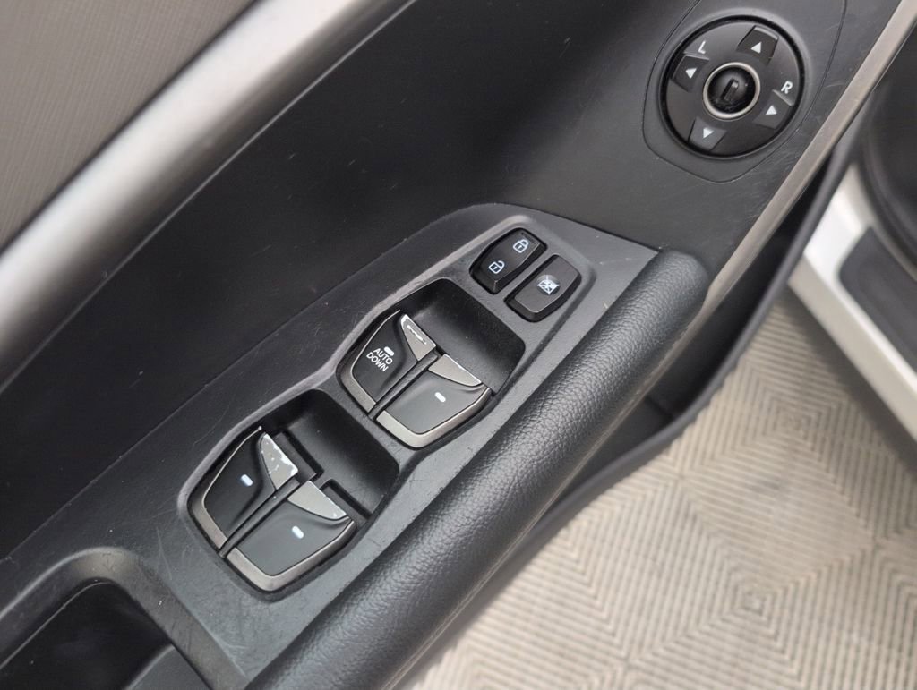 Used 2018 Hyundai Santa Fe Sport image 39