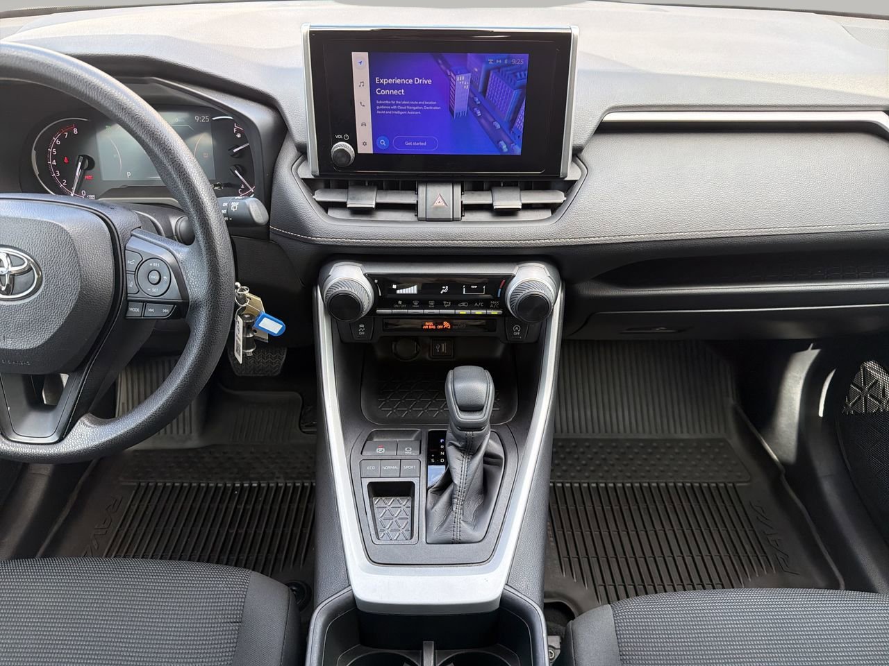Used 2024 Toyota RAV4 LE FWD image 13