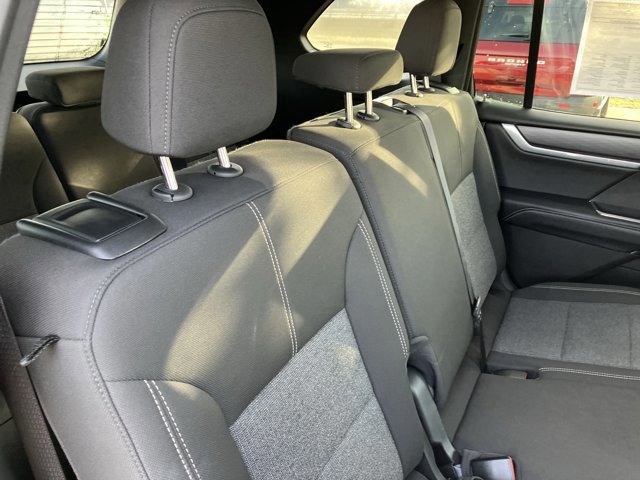 Used 2025 GMC Acadia Elevation image 18