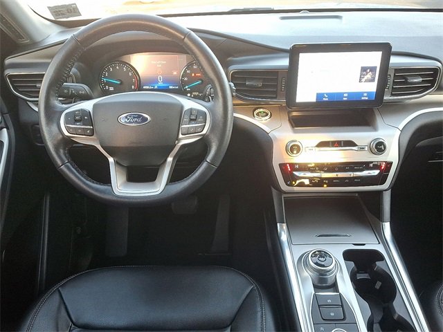Certified 2020 Ford Explorer XLT w/ Equipment Group 202A image 13