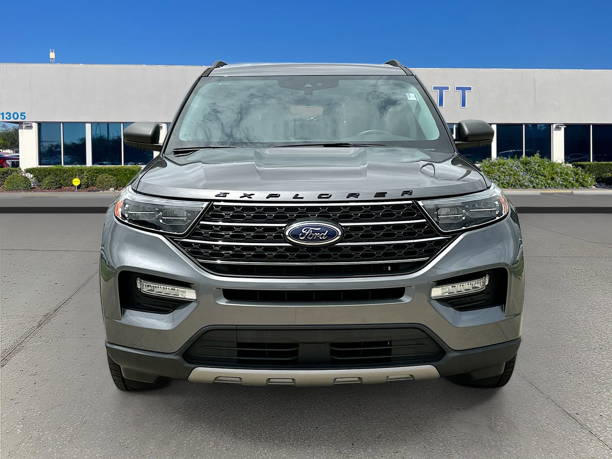 Certified 2023 Ford Explorer XLT w/ Equipment Group 202A RWD image 2