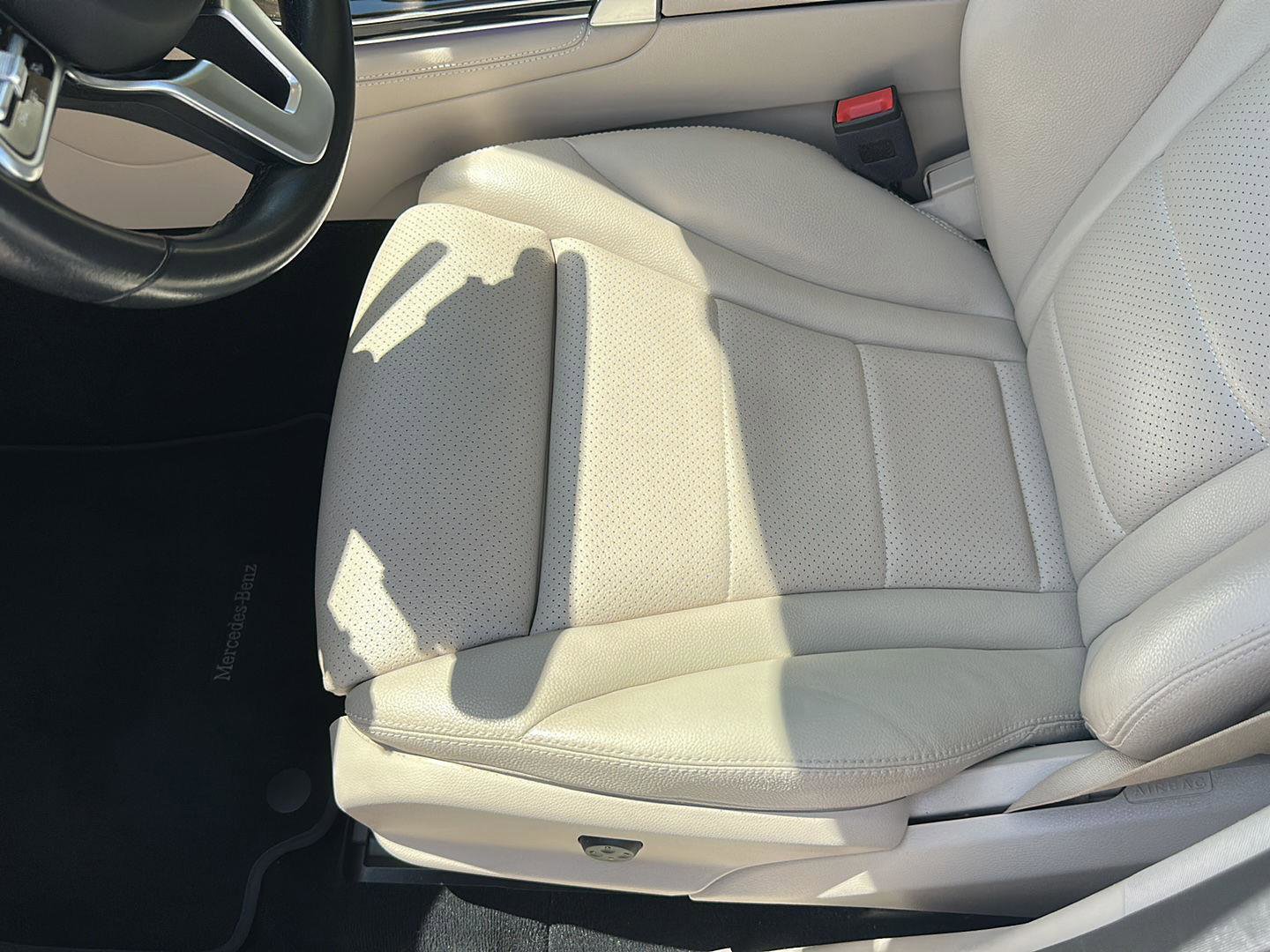 Used 2021 Mercedes-Benz GLC 300 4MATIC image 14