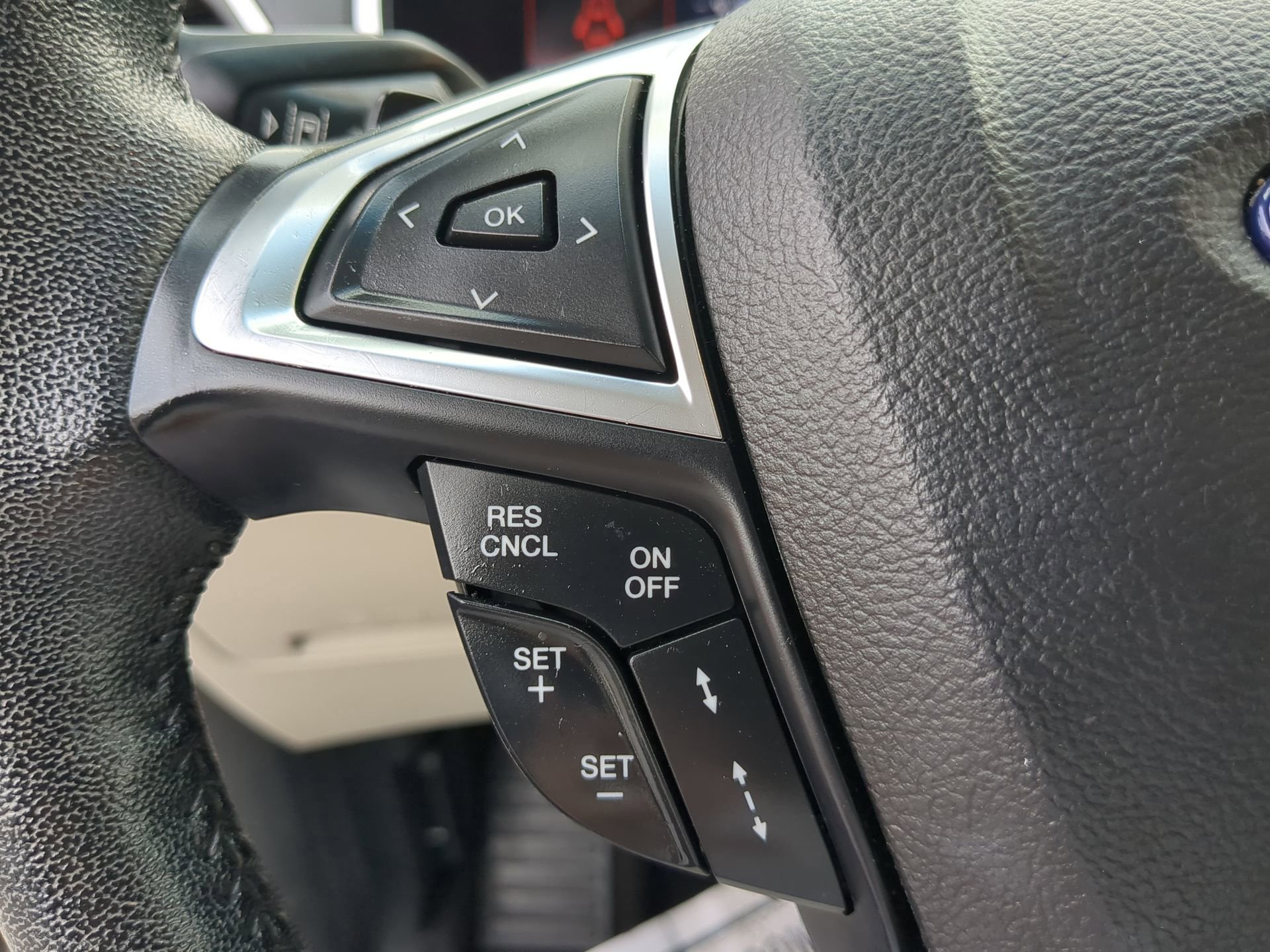 Certified 2018 Ford Edge Titanium w/ Ford Safe & Smart Package image 57