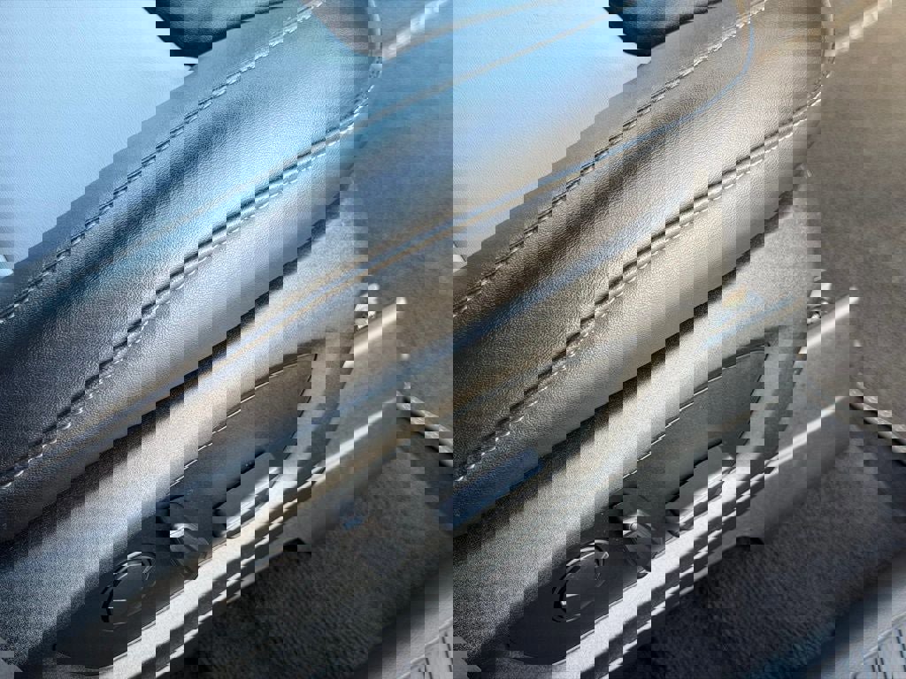 Certified 2022 Ford Explorer XLT w/ Equipment Group 202A image 16