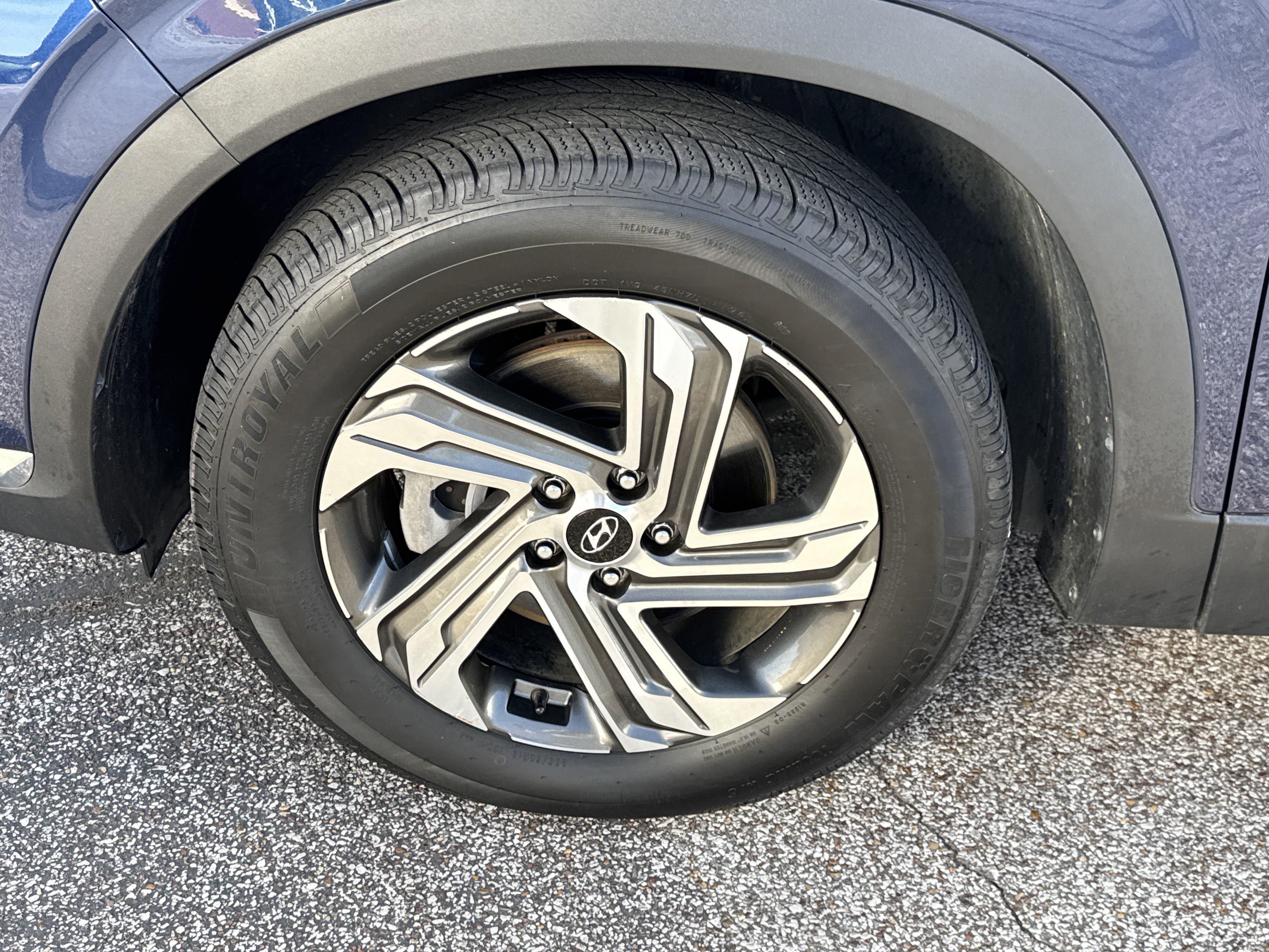 Used 2020 Hyundai Santa Fe Limited image 9