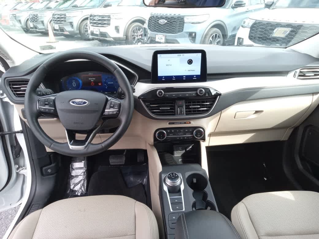 Certified 2022 Ford Escape SEL w/ Technology Package AWD/4WD image 25