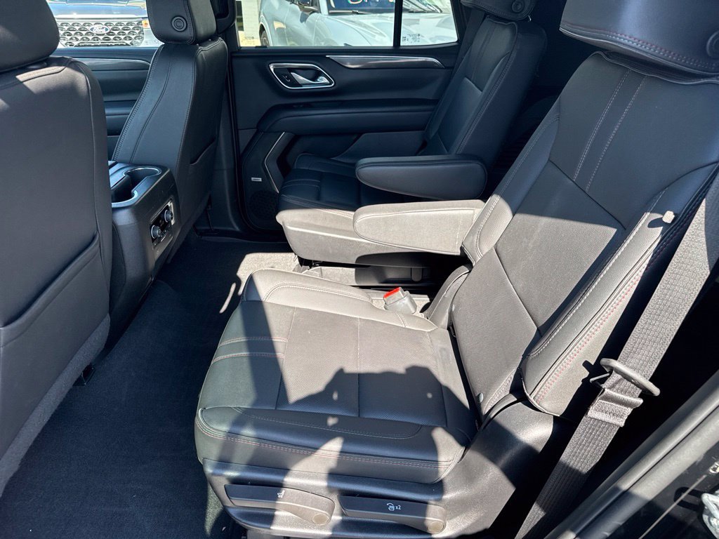 Used 2022 Chevrolet Tahoe RST w/ Luxury Package AWD/4WD image 10