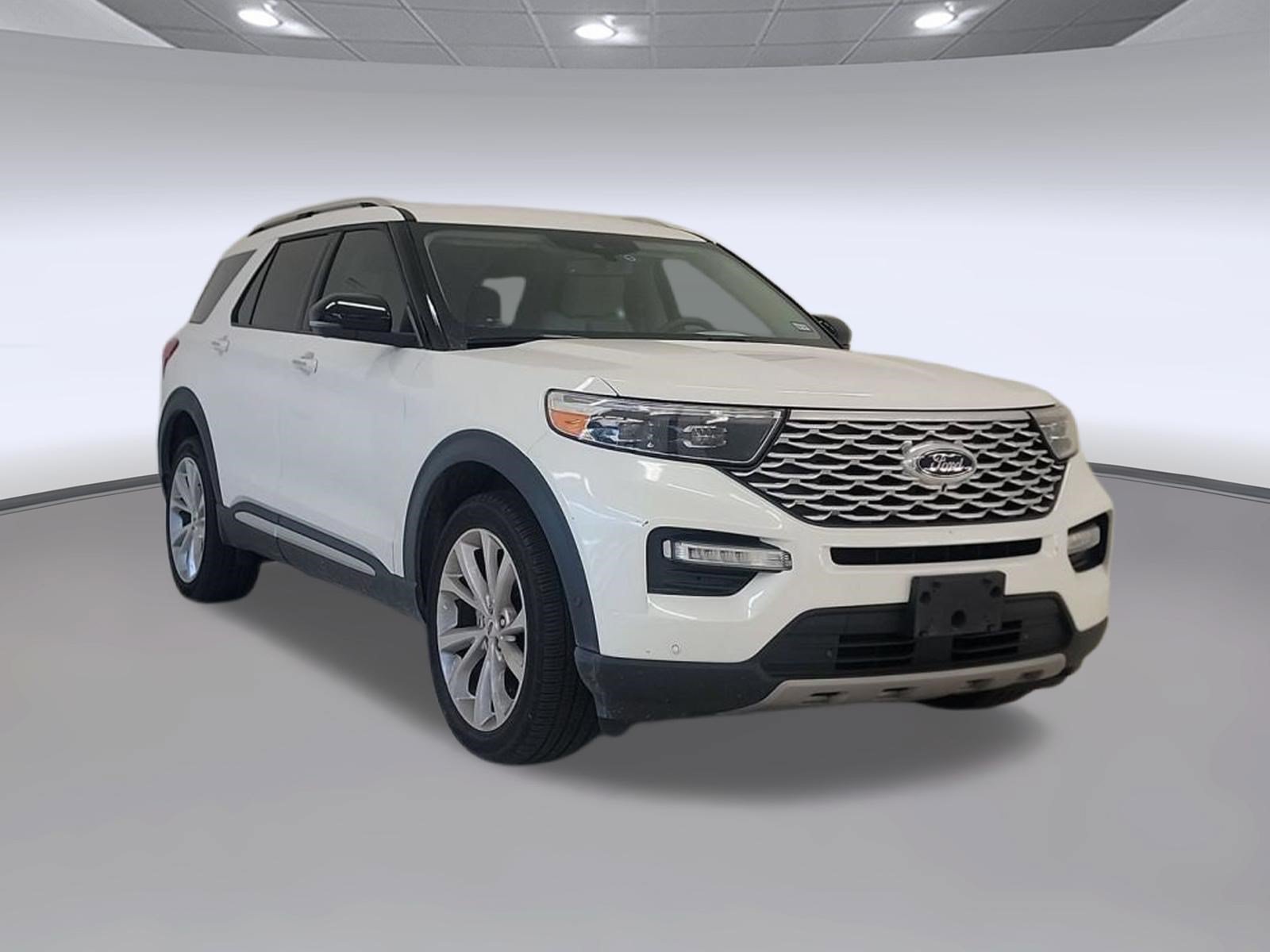 Certified 2022 Ford Explorer Platinum w/ Equipment Group 601A AWD/4WD image 5