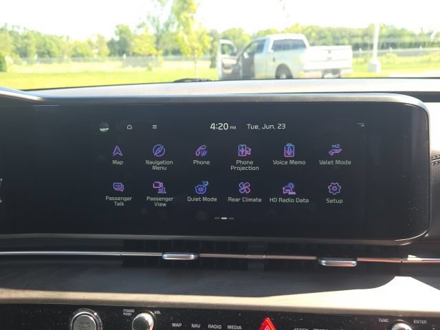 Used 2024 Kia Carnival SX FWD image 33