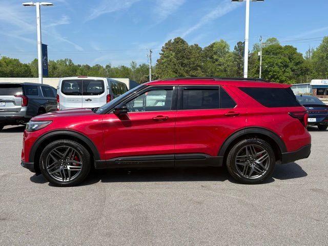 Certified 2025 Ford Explorer ST-Line w/ Premium Package image 2