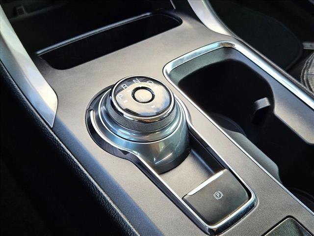 Certified 2019 Ford Fusion SE FWD image 12