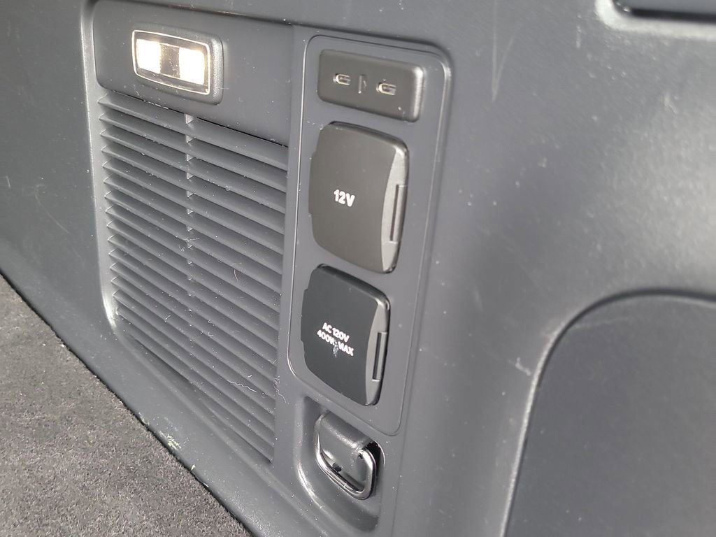 Certified 2025 Ford Expedition Max Platinum image 11