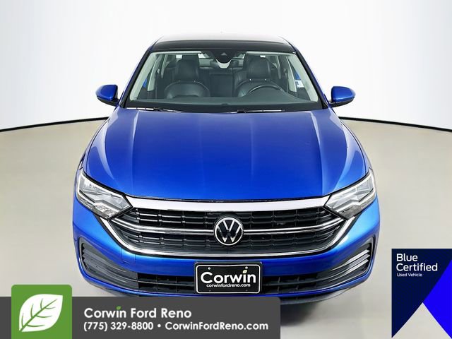 Used 2024 Volkswagen Jetta SE FWD video 2