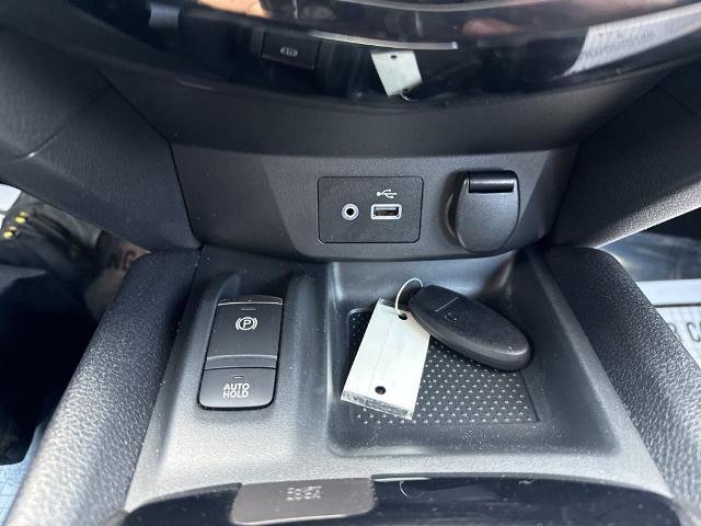 Used 2022 Nissan Rogue Sport SV w/ Technology Package AWD/4WD image 16