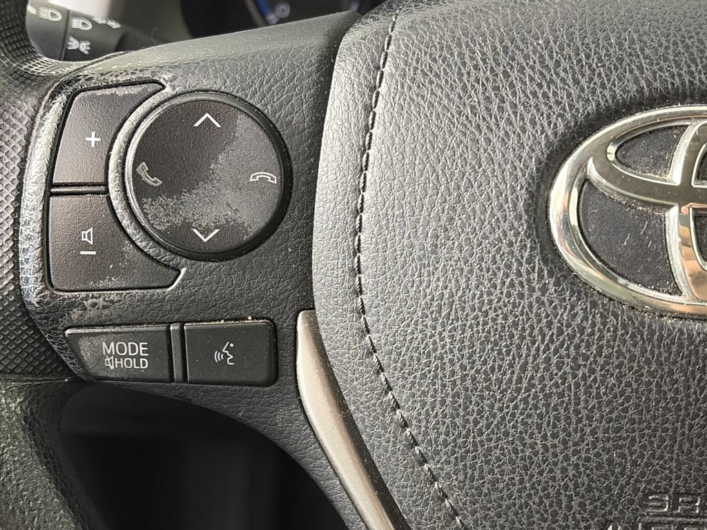 Used 2017 Toyota RAV4 LE w/ All Weather Liner Package AWD/4WD image 17