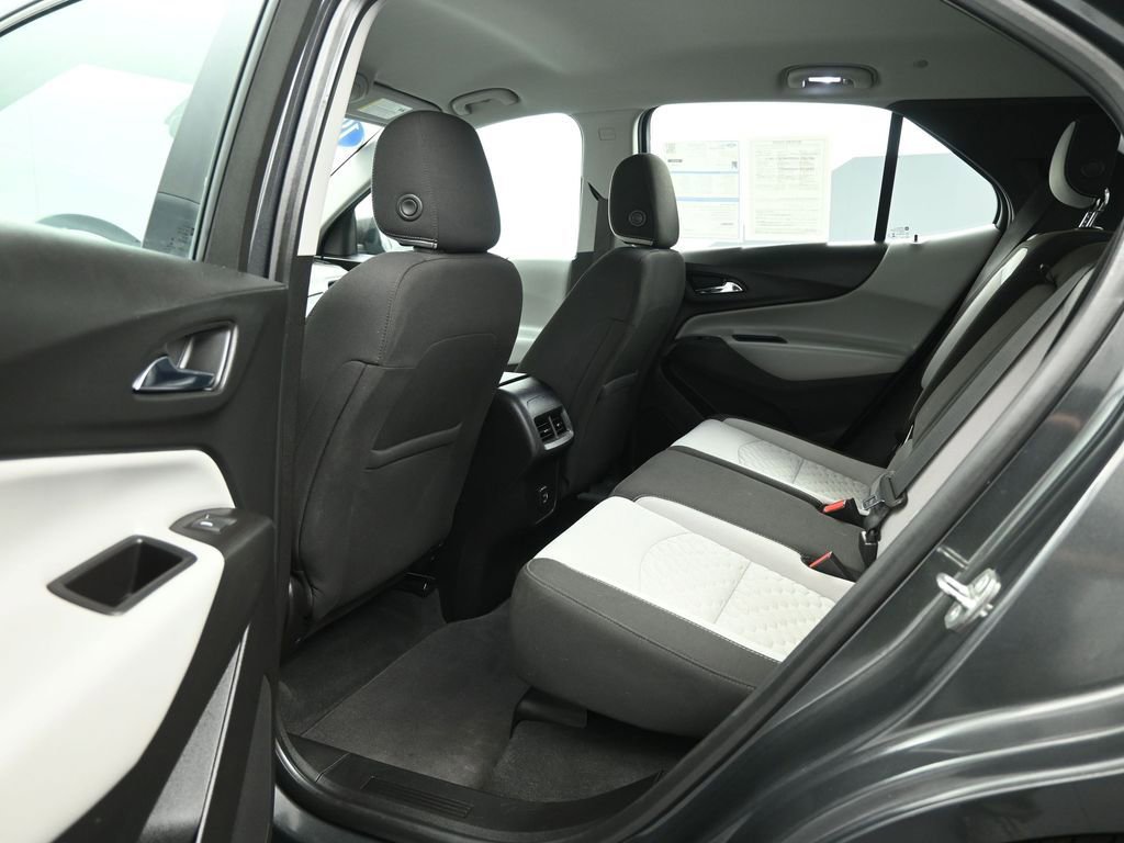 Used 2019 Chevrolet Equinox LS AWD/4WD image 18