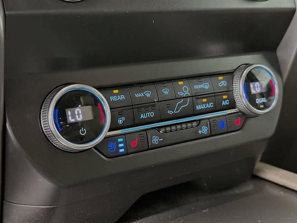 Certified 2019 Ford Expedition Max XLT w/ Equipment Group 202A AWD/4WD image 18