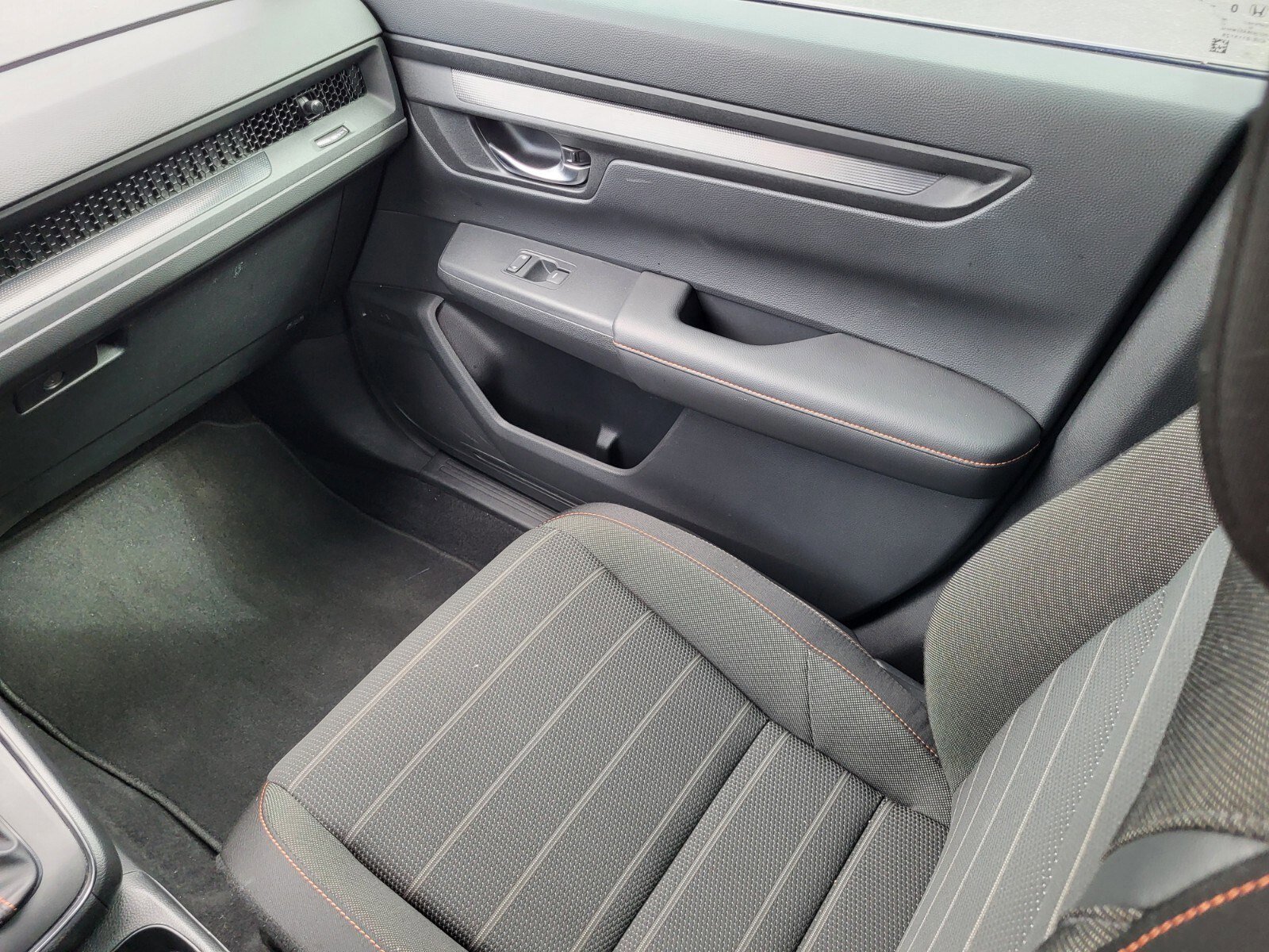 Used 2025 Honda CR-V Sport image 16
