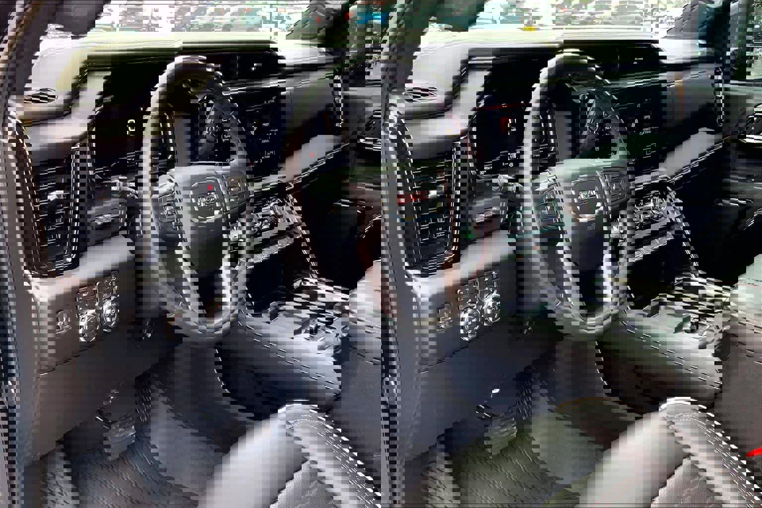 Used 2024 GMC Sierra 2500 AT4X w/ AT4X AEV Edition image 16