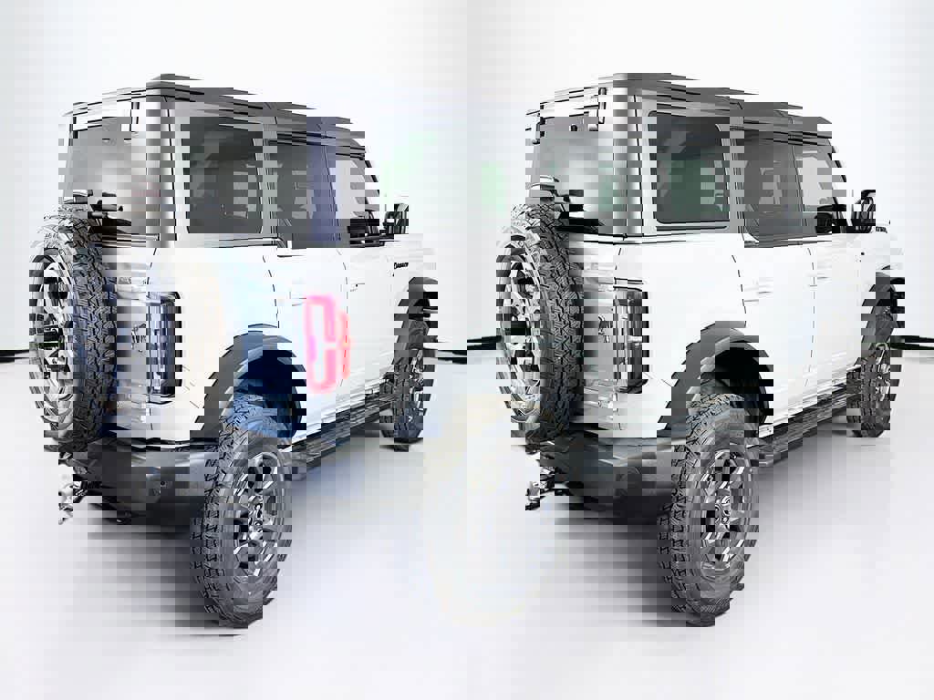 Certified 2021 Ford Bronco Outer Banks w/ Sasquatch Package image 5