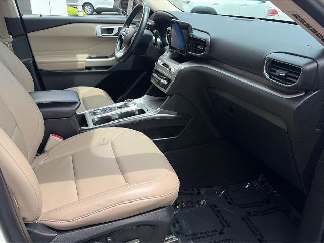 Certified 2023 Ford Explorer XLT w/ Equipment Group 202A AWD/4WD image 16