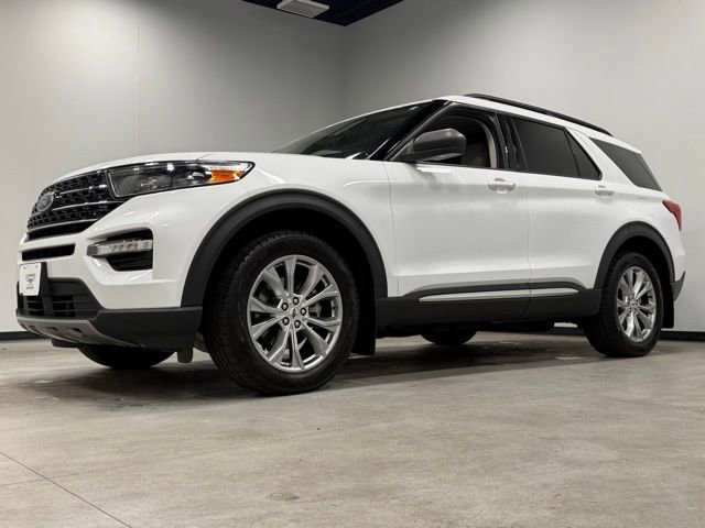 Certified 2020 Ford Explorer XLT w/ Equipment Group 202A AWD/4WD image 5