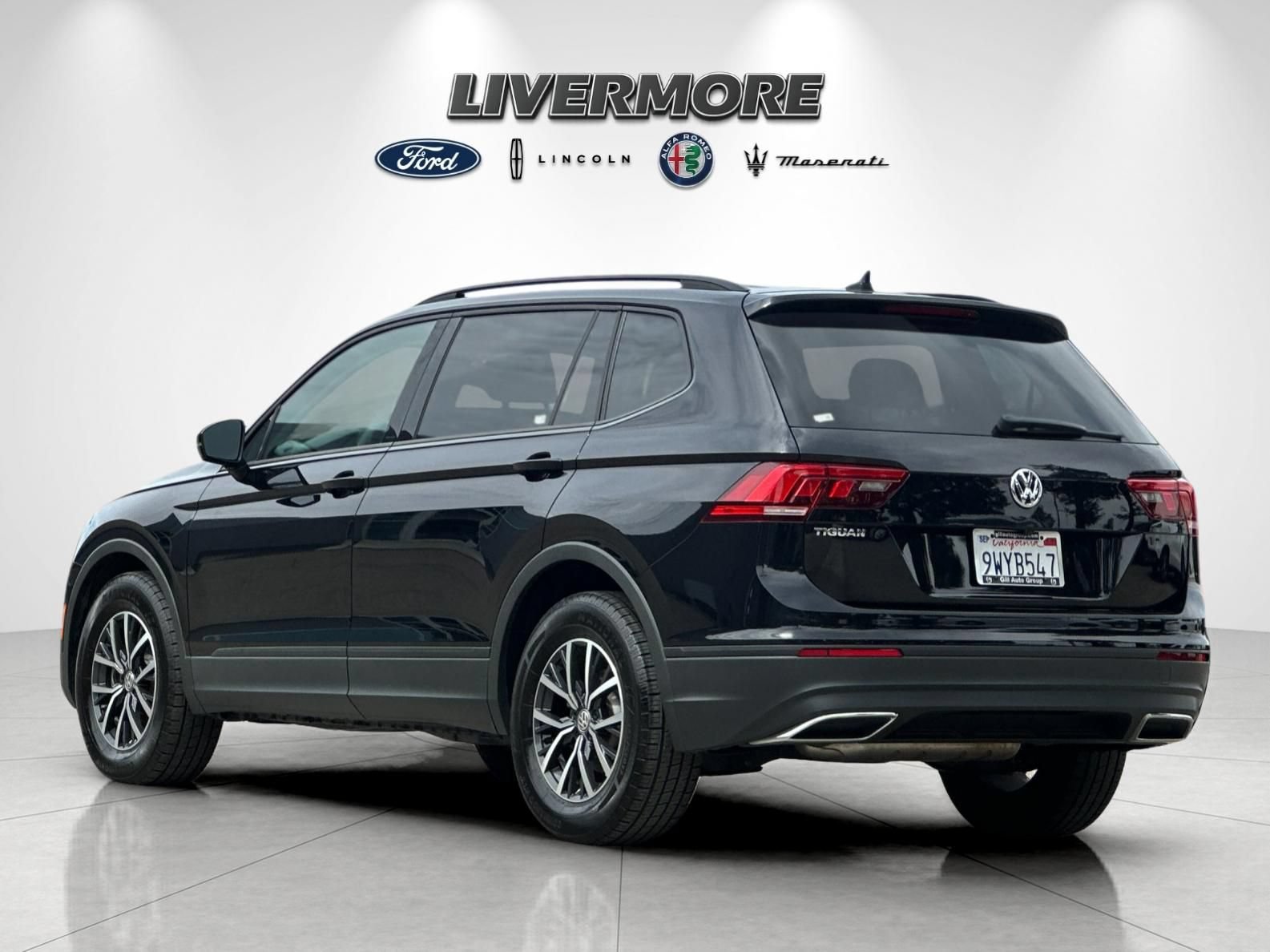 Used 2021 Volkswagen Tiguan S FWD image 5