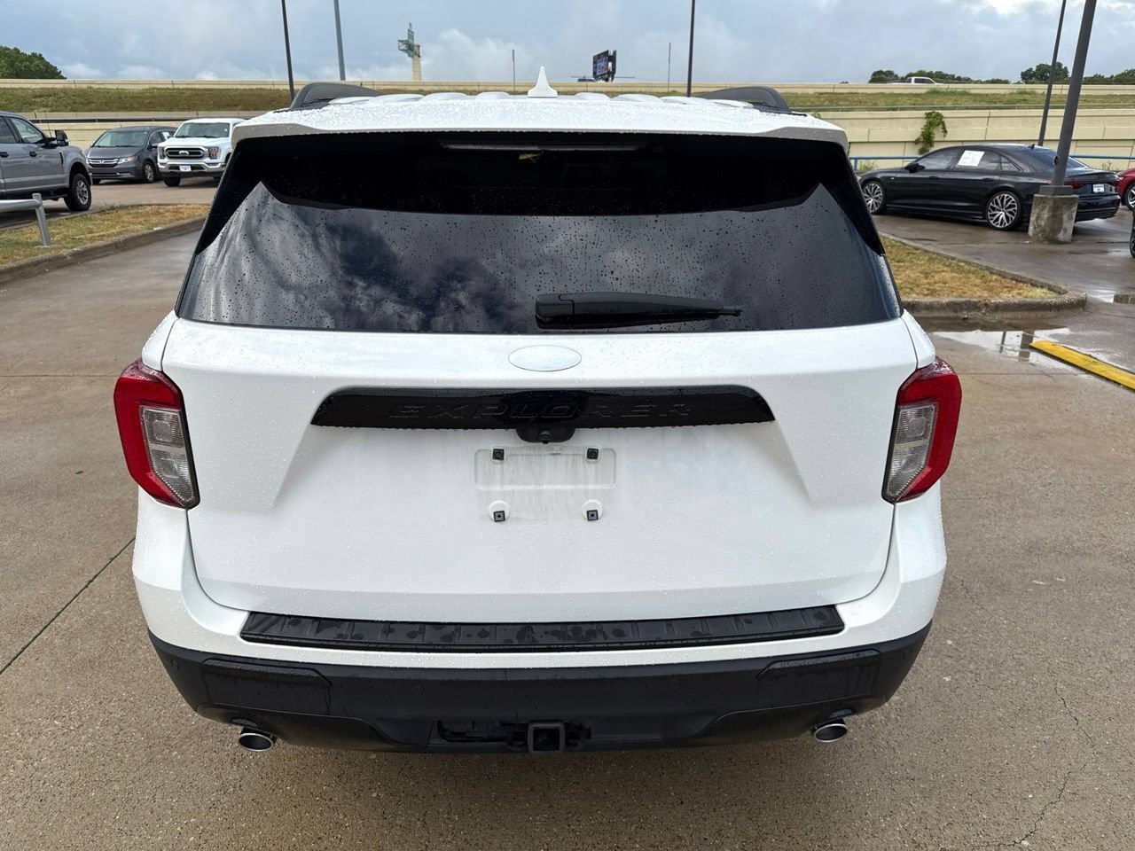 Certified 2023 Ford Explorer ST-Line w/ Class IV Trailer Tow Package RWD image 8