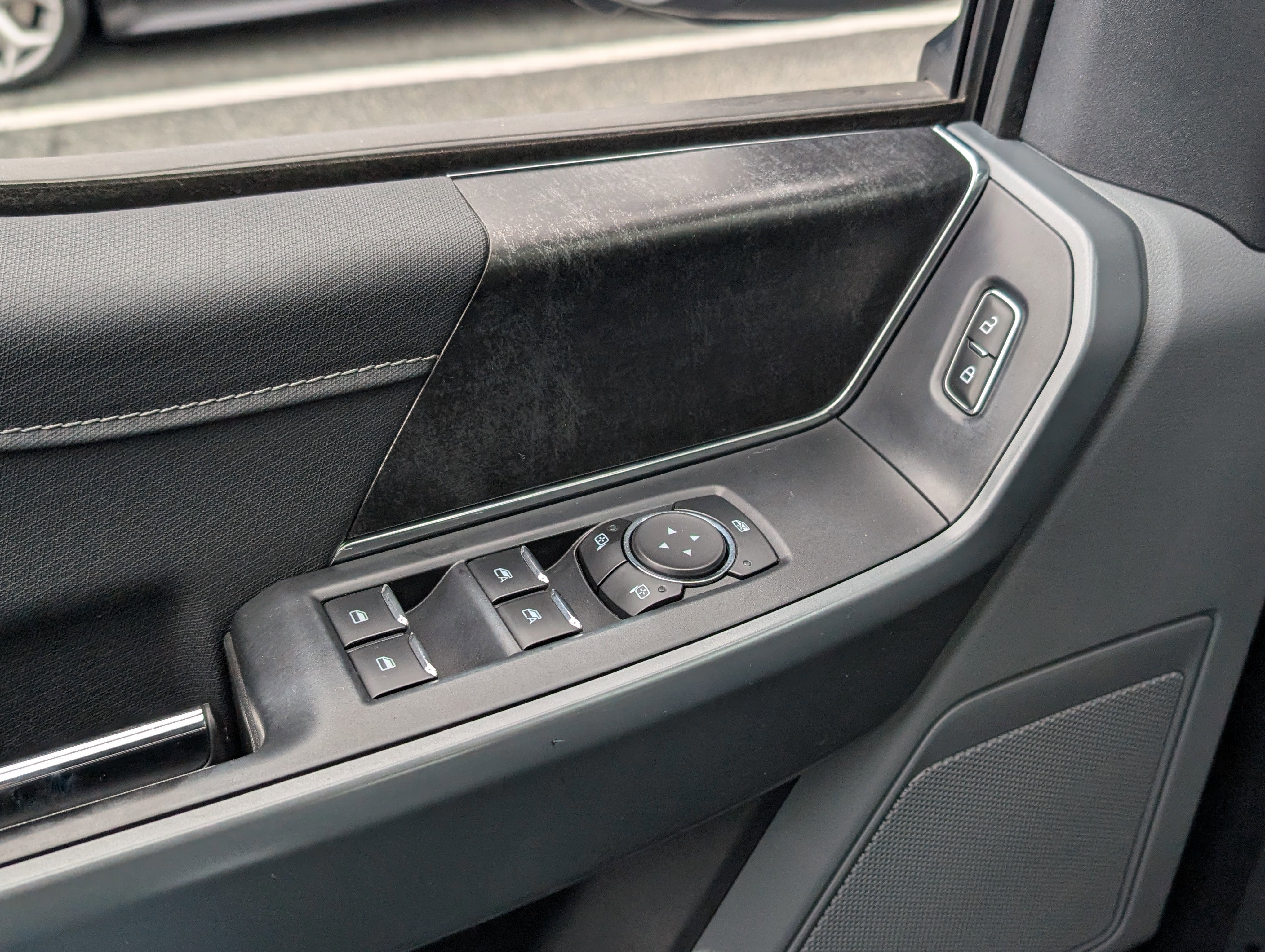 Certified 2022 Ford F150 XLT w/ Equipment Group 302A High image 17