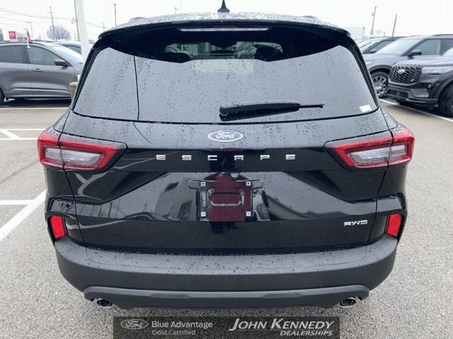 Certified 2025 Ford Escape ST-Line w/ Cold Weather Package image 3