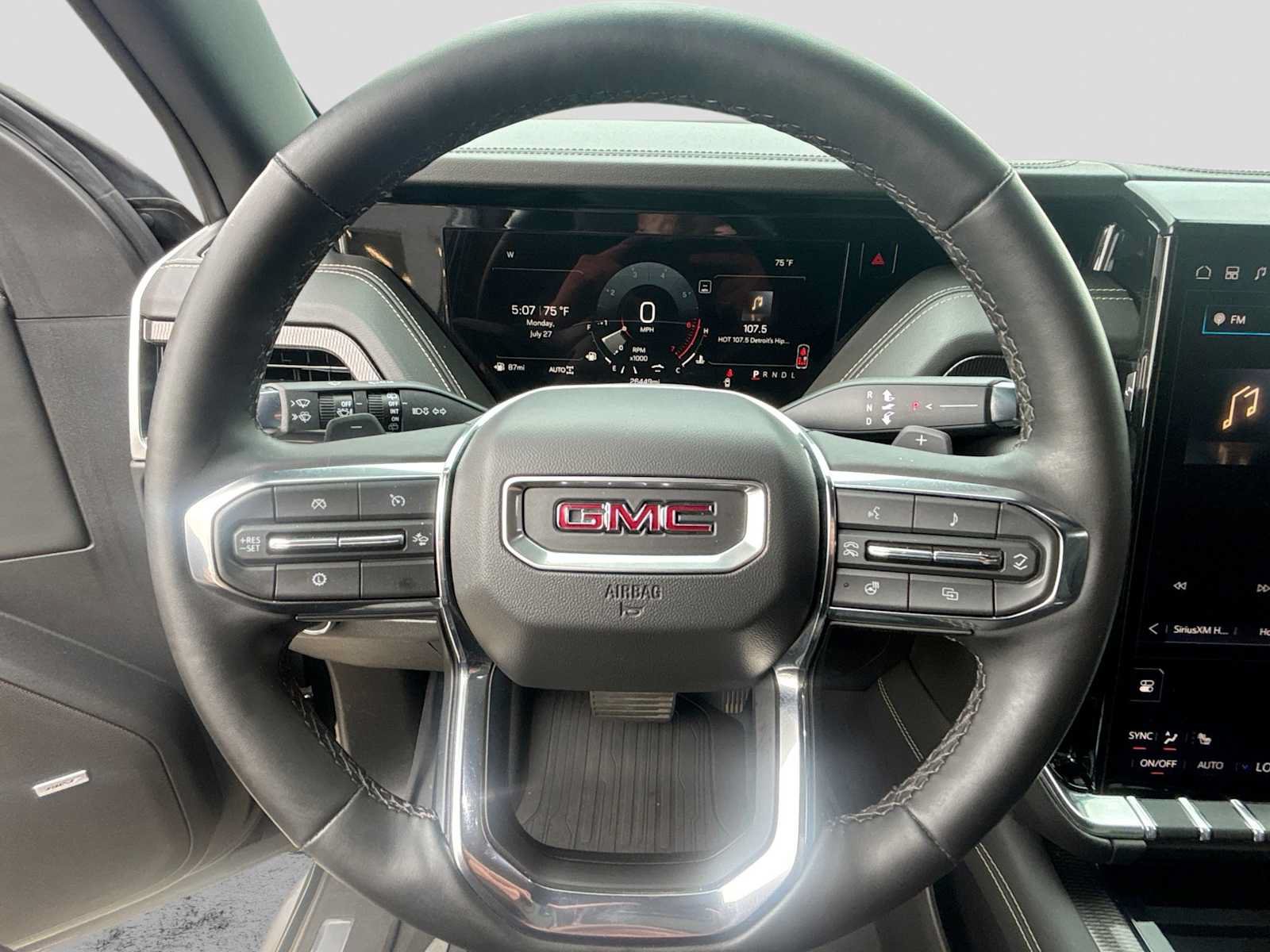 Used 2025 GMC Yukon Elevation w/ LPO, Floor Liner Package AWD/4WD image 23
