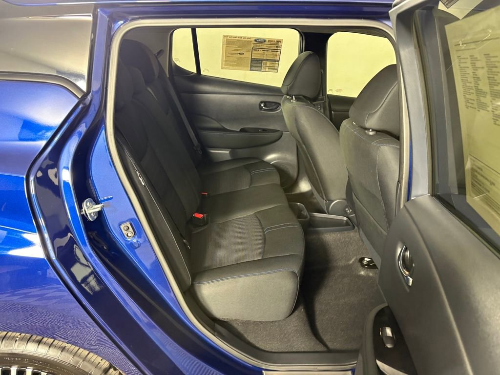 Used 2025 Nissan Leaf SV Plus image 33