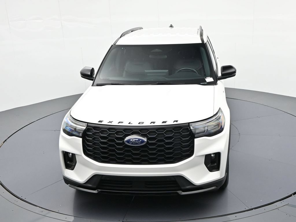 Certified 2025 Ford Explorer ST-Line AWD/4WD image 19