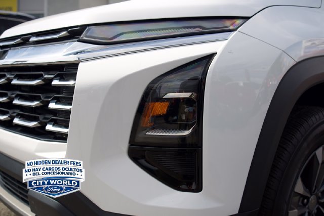 Used 2025 Chevrolet Equinox LT FWD image 9
