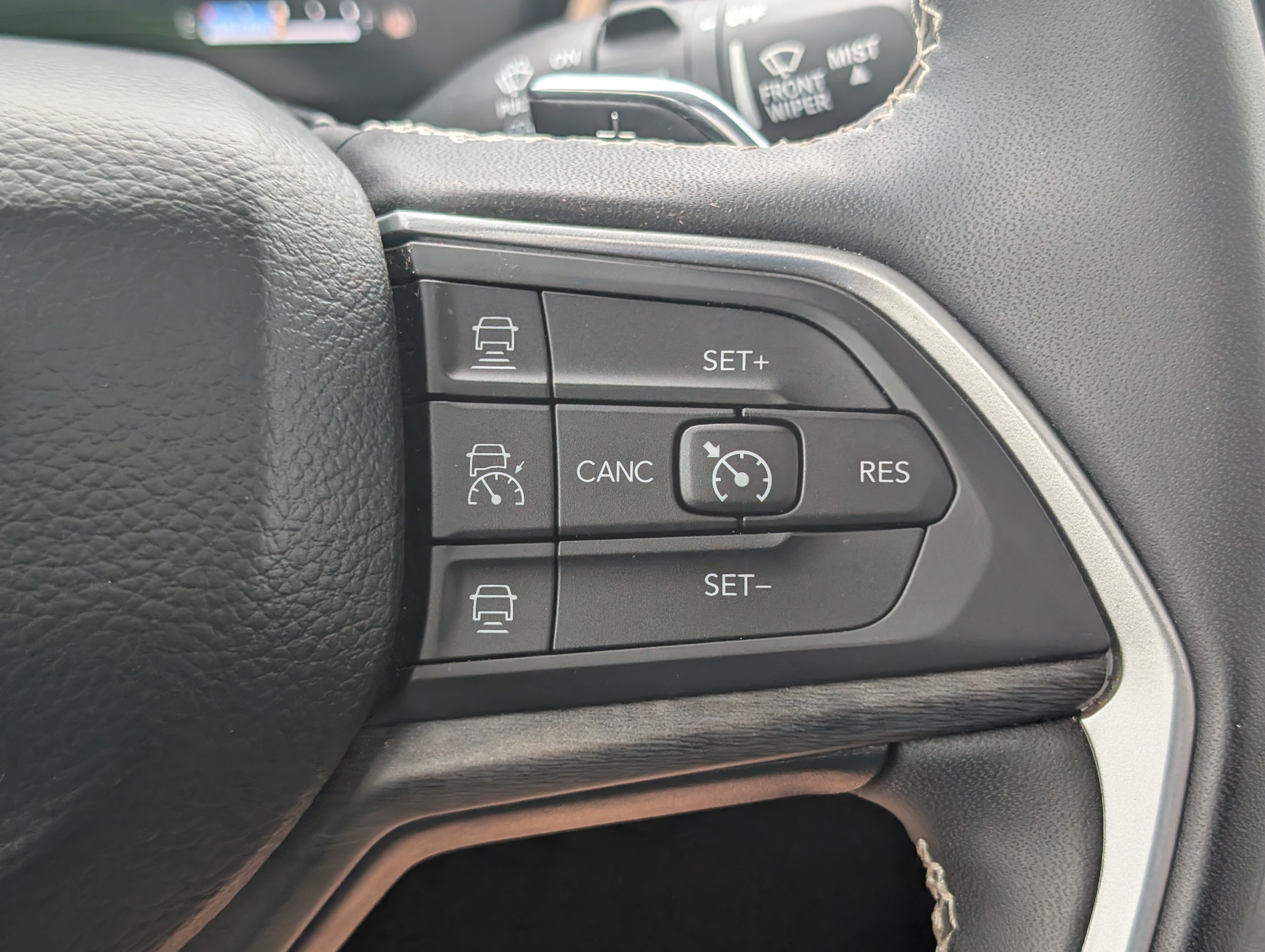 Used 2024 Jeep Grand Cherokee Limited 4xe AWD/4WD image 24