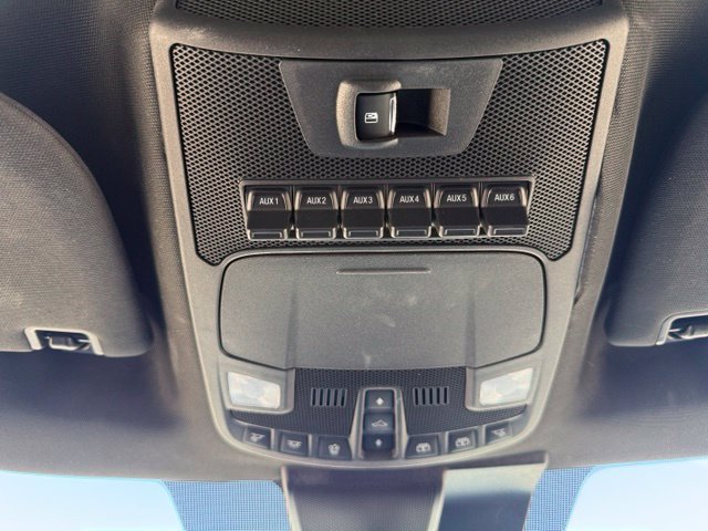 Certified 2022 Ford F350 4x4 Crew Cab DRW Super Duty image 22