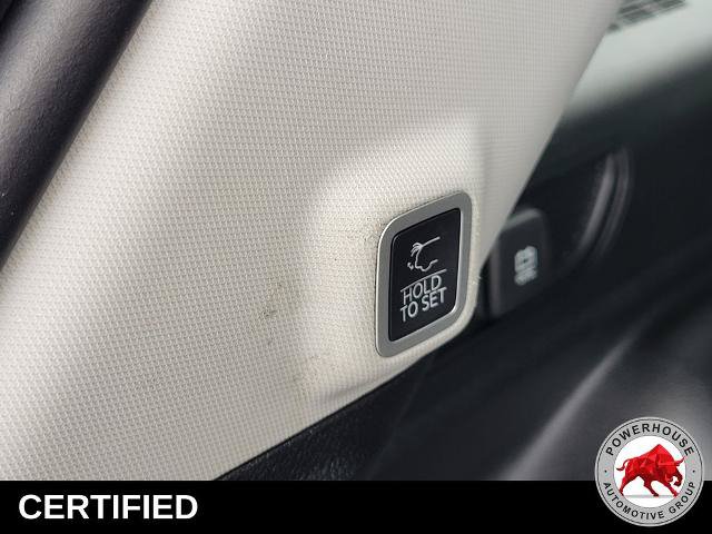 Used 2023 Jeep Grand Cherokee Limited w/ Luxury Tech Group II RWD image 15