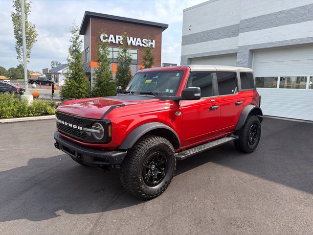Certified 2024 Ford Bronco Wildtrak AWD/4WD image 2