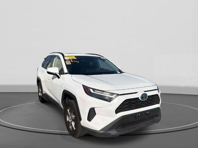 Used 2022 Toyota RAV4 XLE w/ Convenience Package AWD/4WD image 6