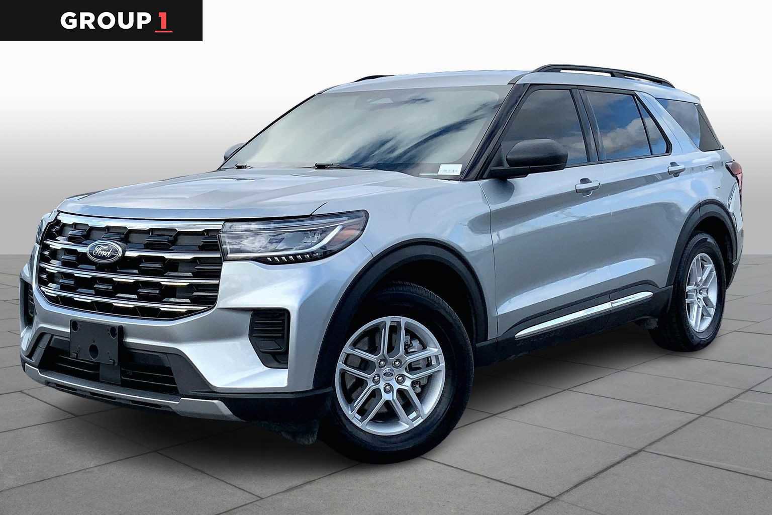 Certified 2025 Ford Explorer Active image 5