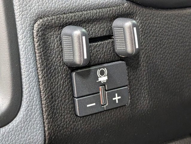 Used 2022 Chevrolet Colorado Z71 image 16