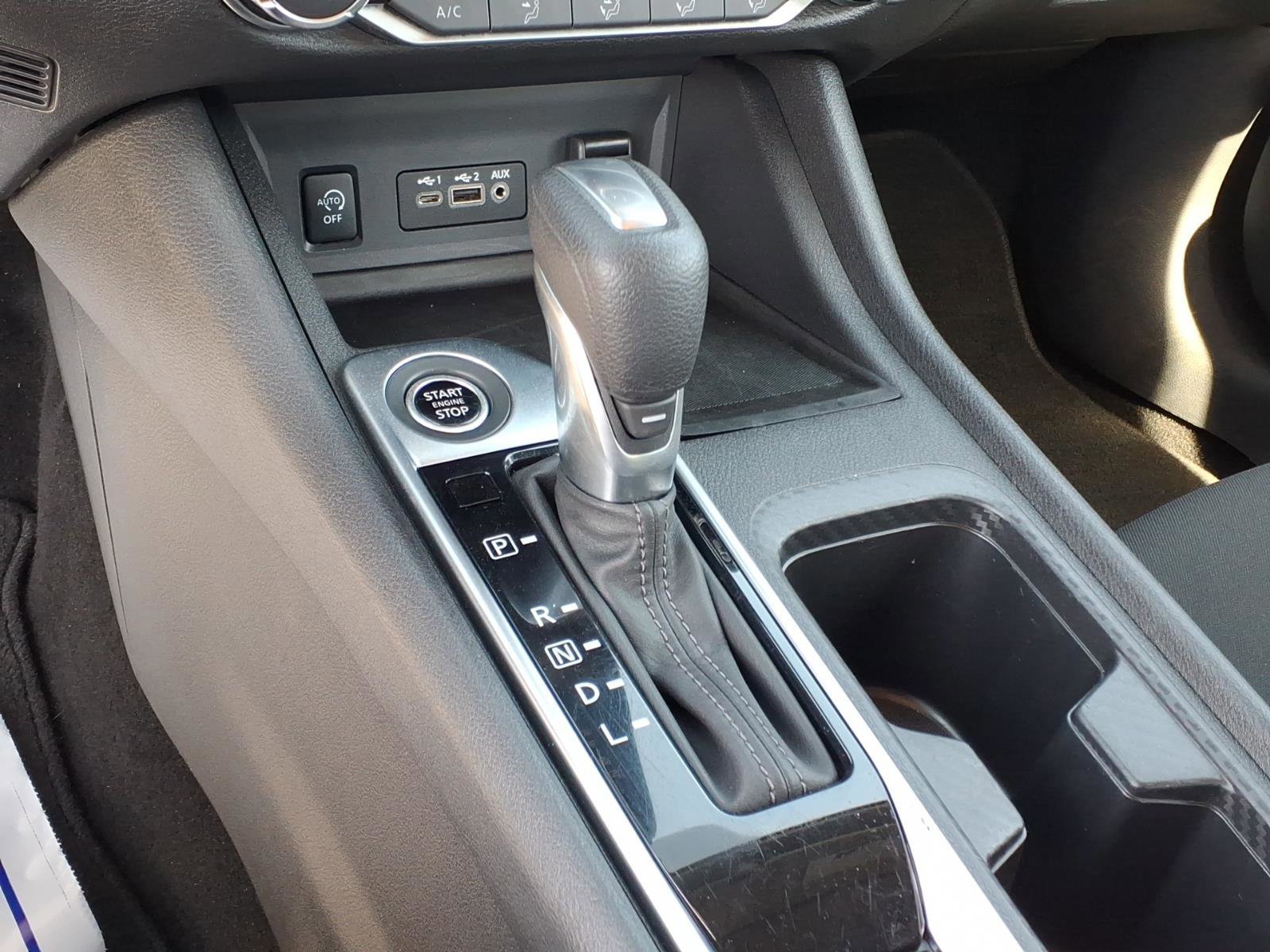 Used 2025 Nissan Sentra SV image 21