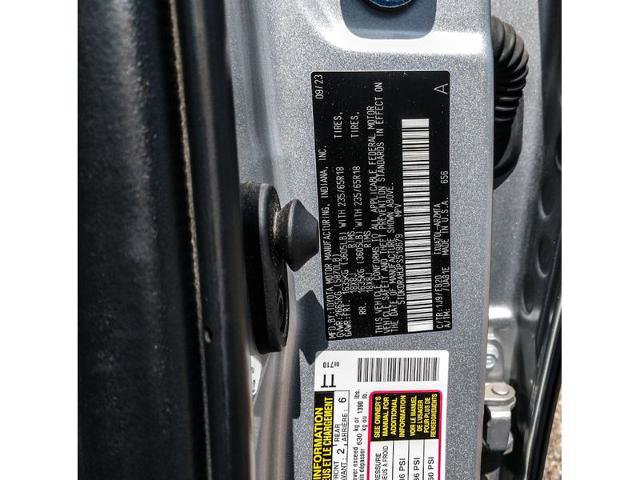 Used 2023 Toyota Highlander XLE FWD image 21