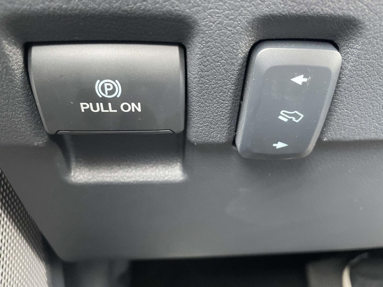 Certified 2024 Ford F250 Lariat image 30