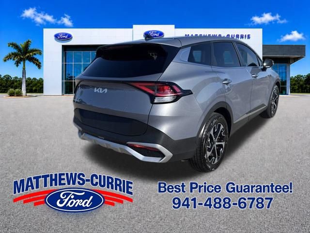 Used 2025 Kia Sportage EX FWD image 4