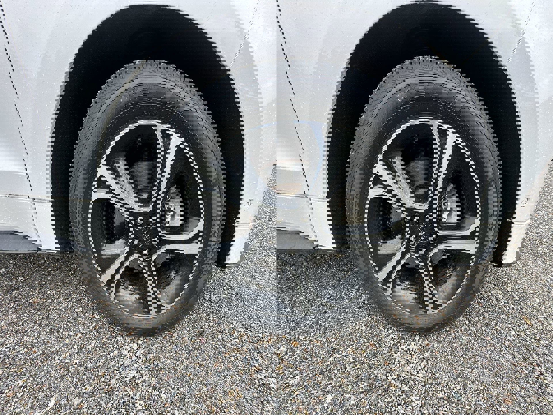 Certified 2020 Ford Edge ST w/ Equipment Group 401A image 10