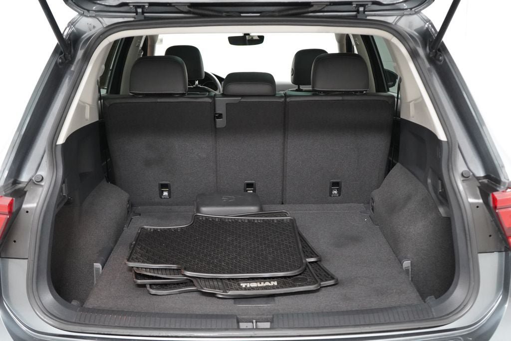 Used 2021 Volkswagen Tiguan SE w/ Panoramic Sunroof Package AWD/4WD image 30